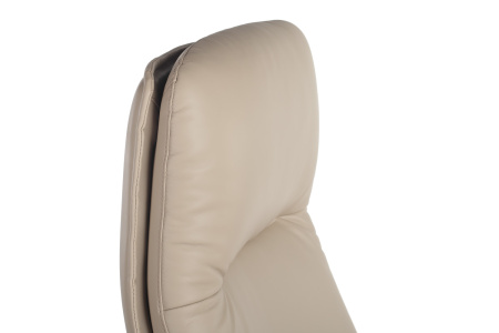 Офисное кресло Batisto A2018 Cветло-бежевый (Светло-бежевый)