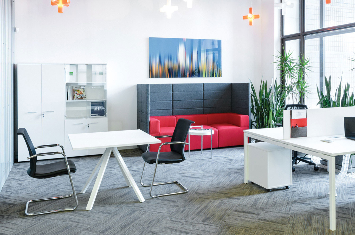 Мебель для обеденных зон Astro