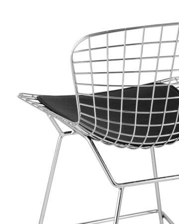 Стул полубарный с низкой спинкой Bertoia хромированный с черной подушкой (Стул полубарный Bertoia серебристый)